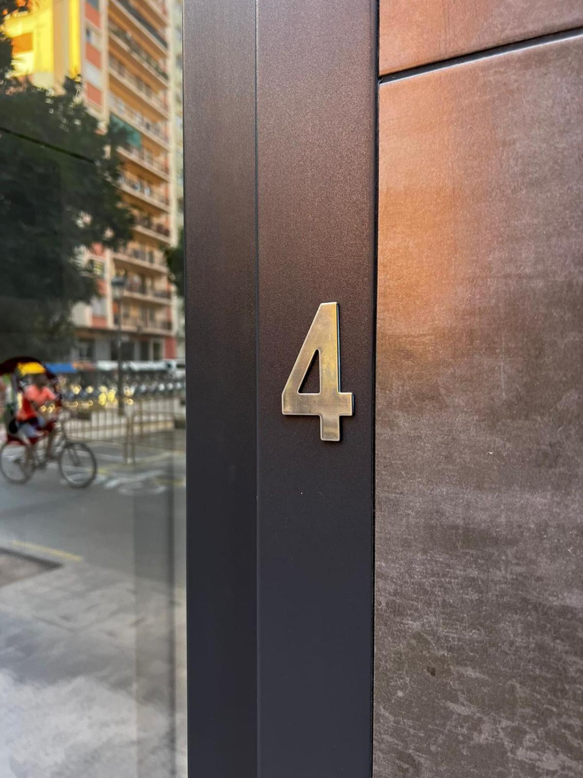 Rodrigues 15 Aparthotel Valencia Exterior photo